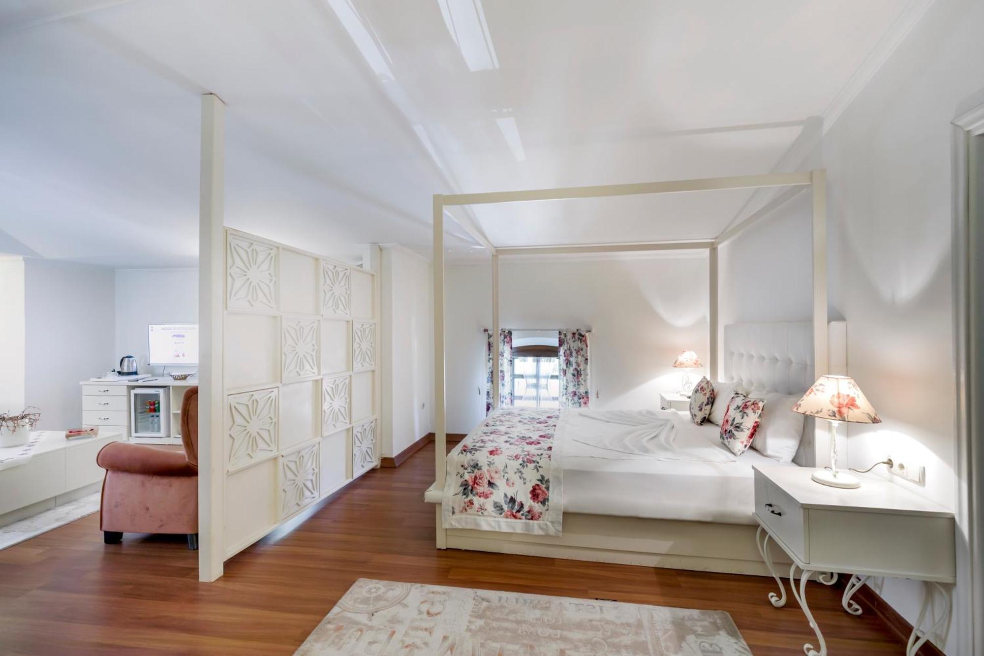 Junior Suite,1274847526:JPEG