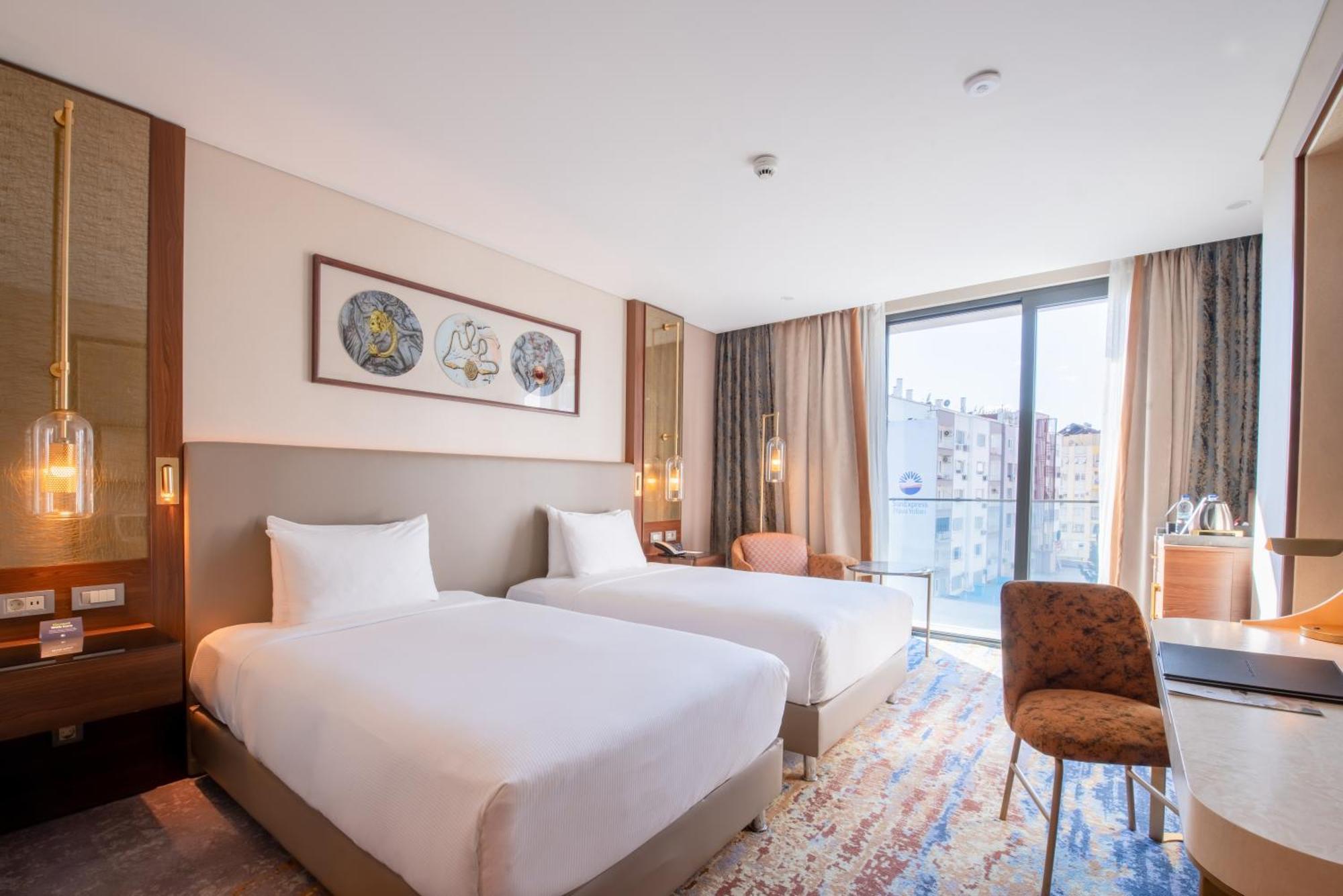Twin Room City View,1545915721:JPEG