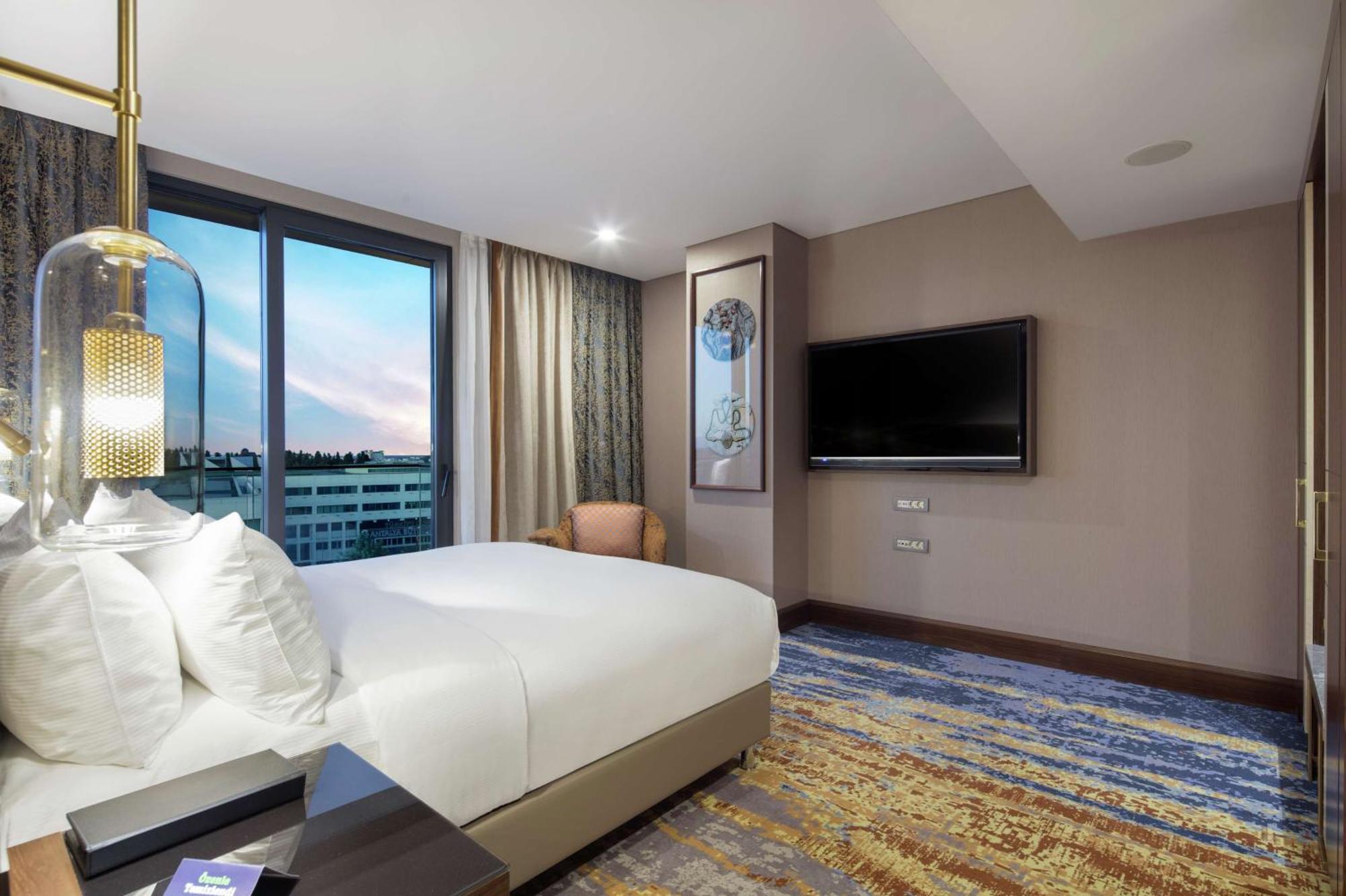 King Room City View,1552666573:JPEG