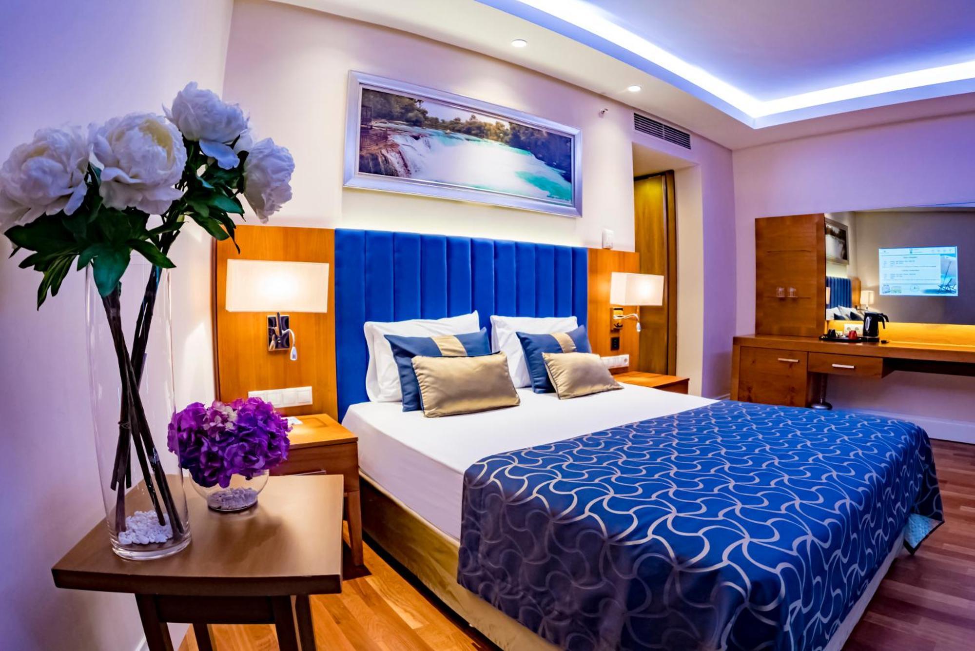 Standard Double or Twin Room,693003972:JPEG